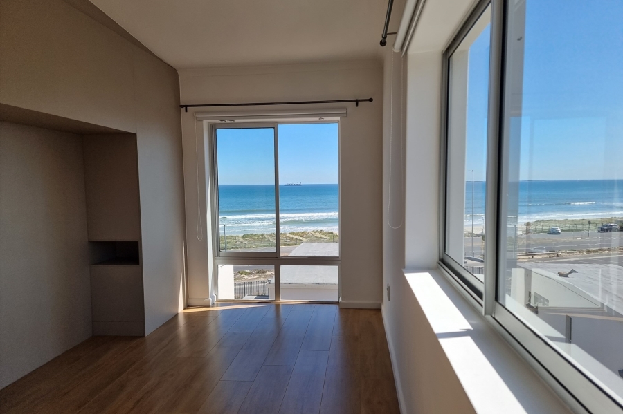 4 Bedroom Property for Sale in Beachfront Western Cape
